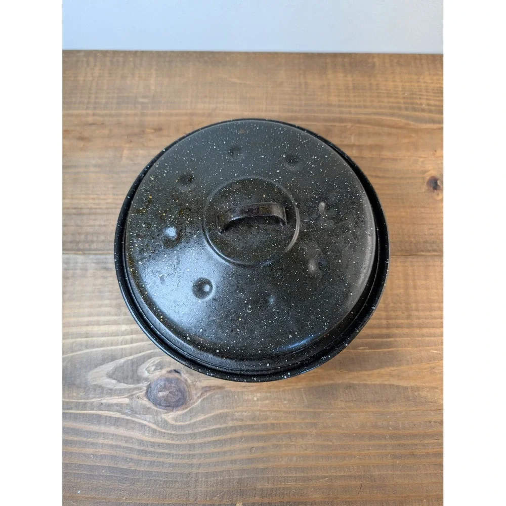 Vintage Black Speckled Enamelware Round Roasting Pan with Lid Steamer Insert 10